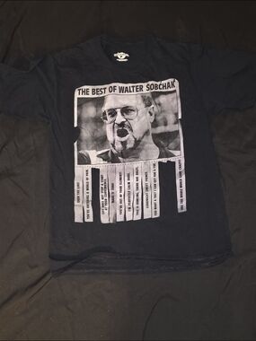 Universal Black Short-Sleeve Graphic Tee with Front Photo Print
